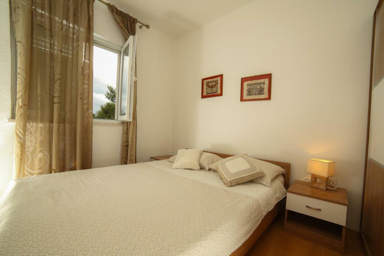 Apartment Star Supetar Exterior photo